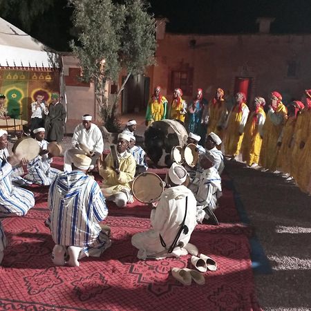 Auberge Restaurant Tissili " Oasis De Fint" Εξωτερικό φωτογραφία