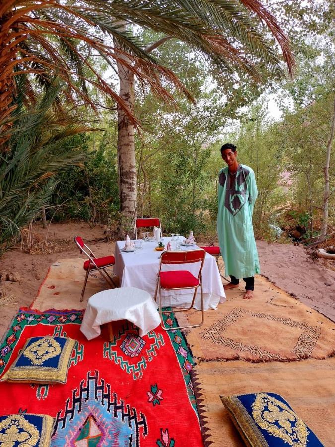 Auberge Restaurant Tissili " Oasis De Fint" Εξωτερικό φωτογραφία