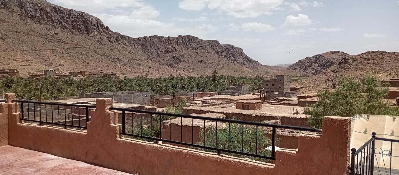 Auberge Restaurant Tissili " Oasis De Fint" Εξωτερικό φωτογραφία