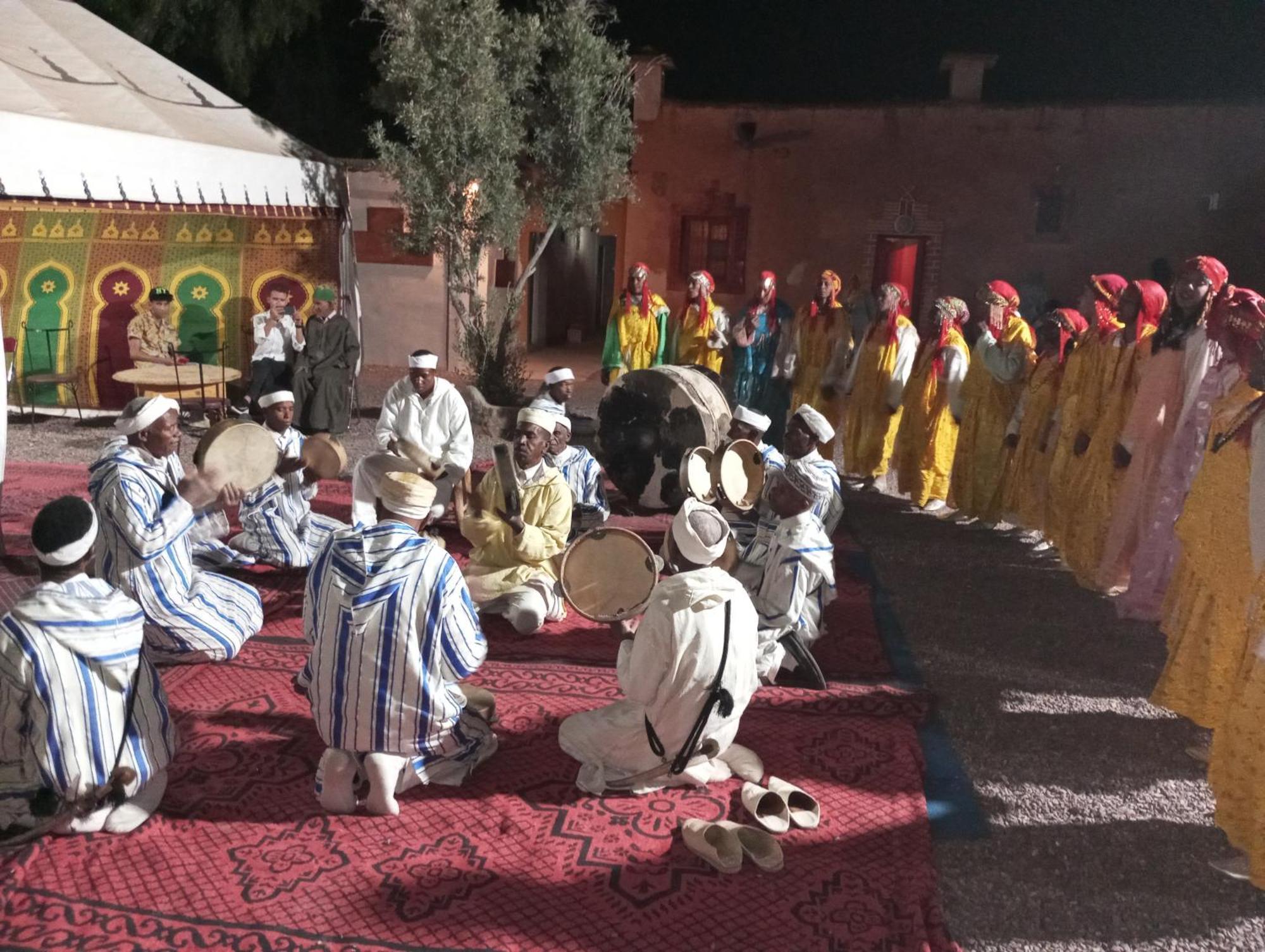 Auberge Restaurant Tissili " Oasis De Fint" Εξωτερικό φωτογραφία