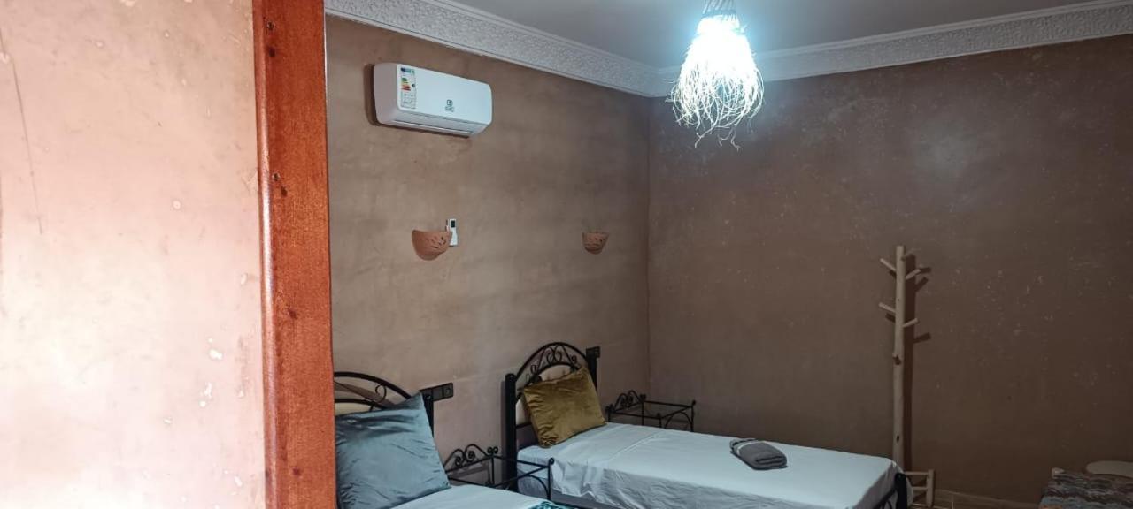 Auberge Restaurant Tissili " Oasis De Fint" Εξωτερικό φωτογραφία