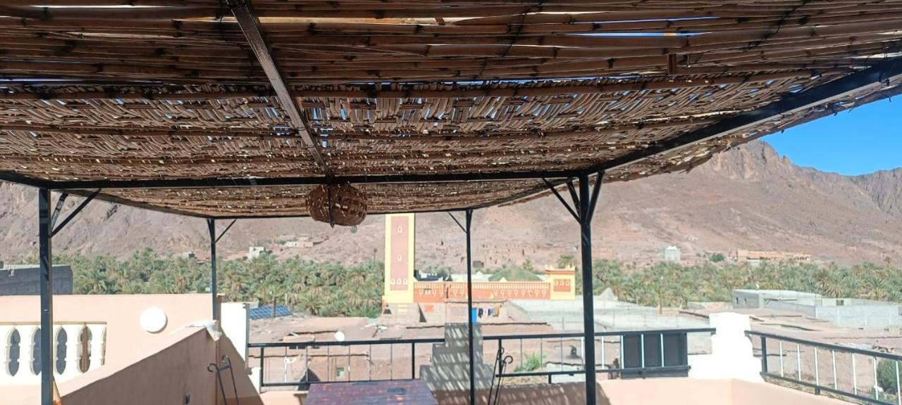 Auberge Restaurant Tissili " Oasis De Fint" Εξωτερικό φωτογραφία